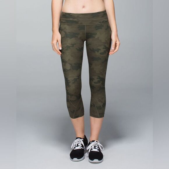 Lululemon Run: Inspire Crop II *All Luxtreme Savasana Camo Fatigue Green 4 - Picture 1 of 10
